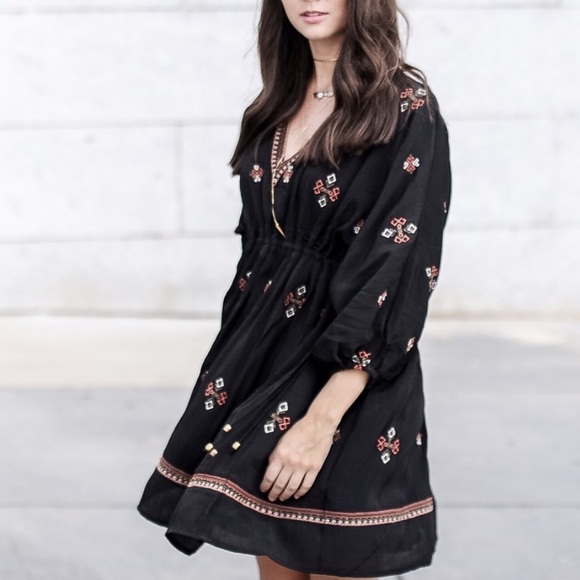 Anthropologie Dresses & Skirts - Anthropologie Embroidered Zola Dress